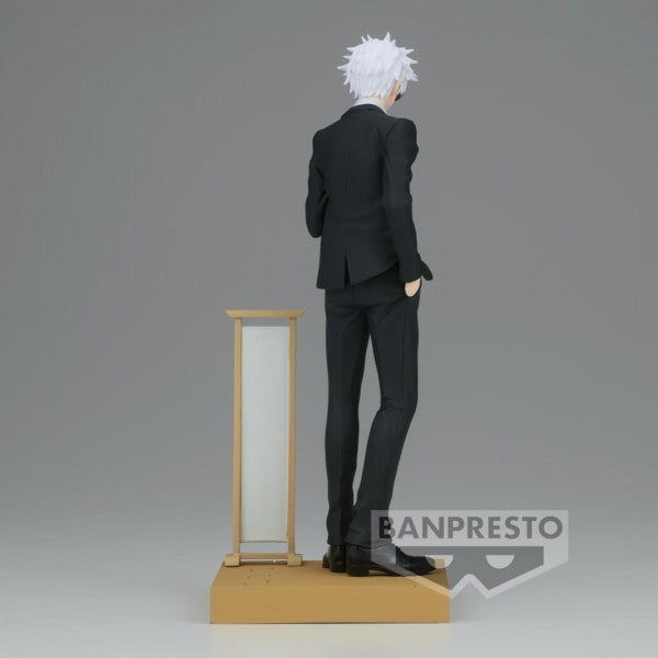 JUJUTSU KAISEN - DIORAMA FIGURE - SATORU GOJO (SUIT VER.)